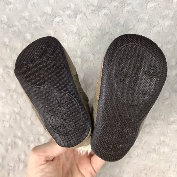 Robeez Baby Girl Boots Faux Fur Suede Size 3 Bow - Picture 8 of 9